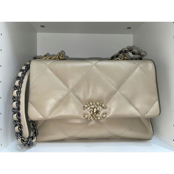 CHANEL Handbags - Chanel Beige Quilted Leather Flap Bag with Chain Strap